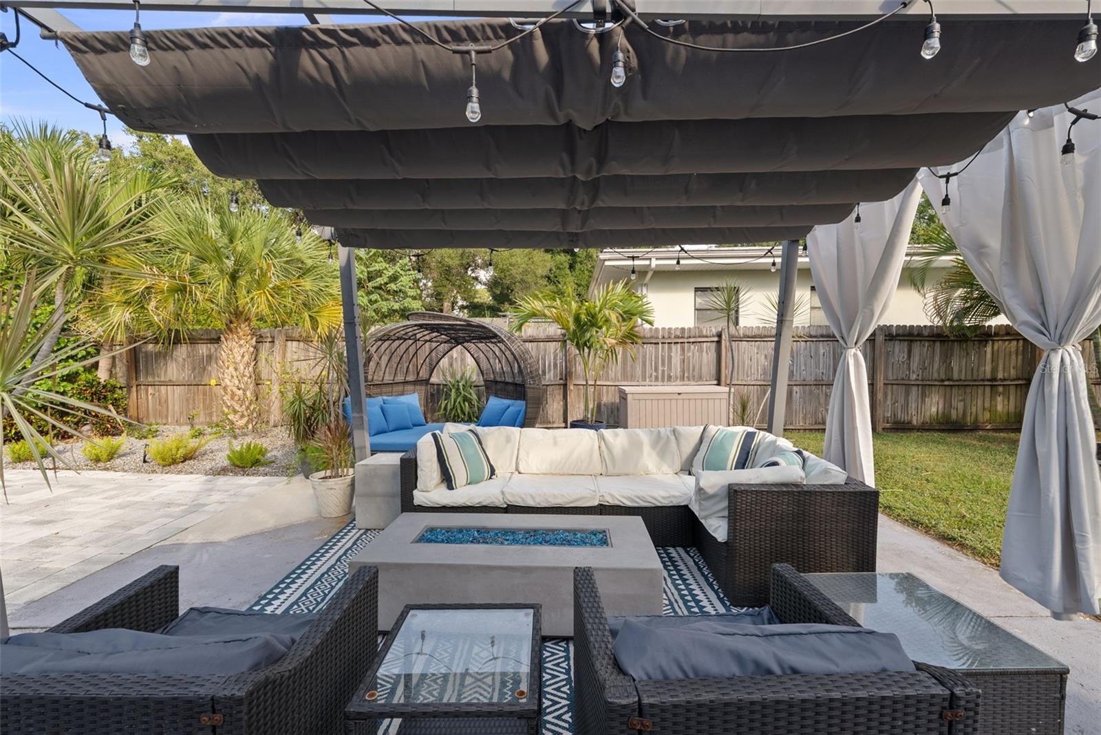 HAMPTON TERRACE - Residential