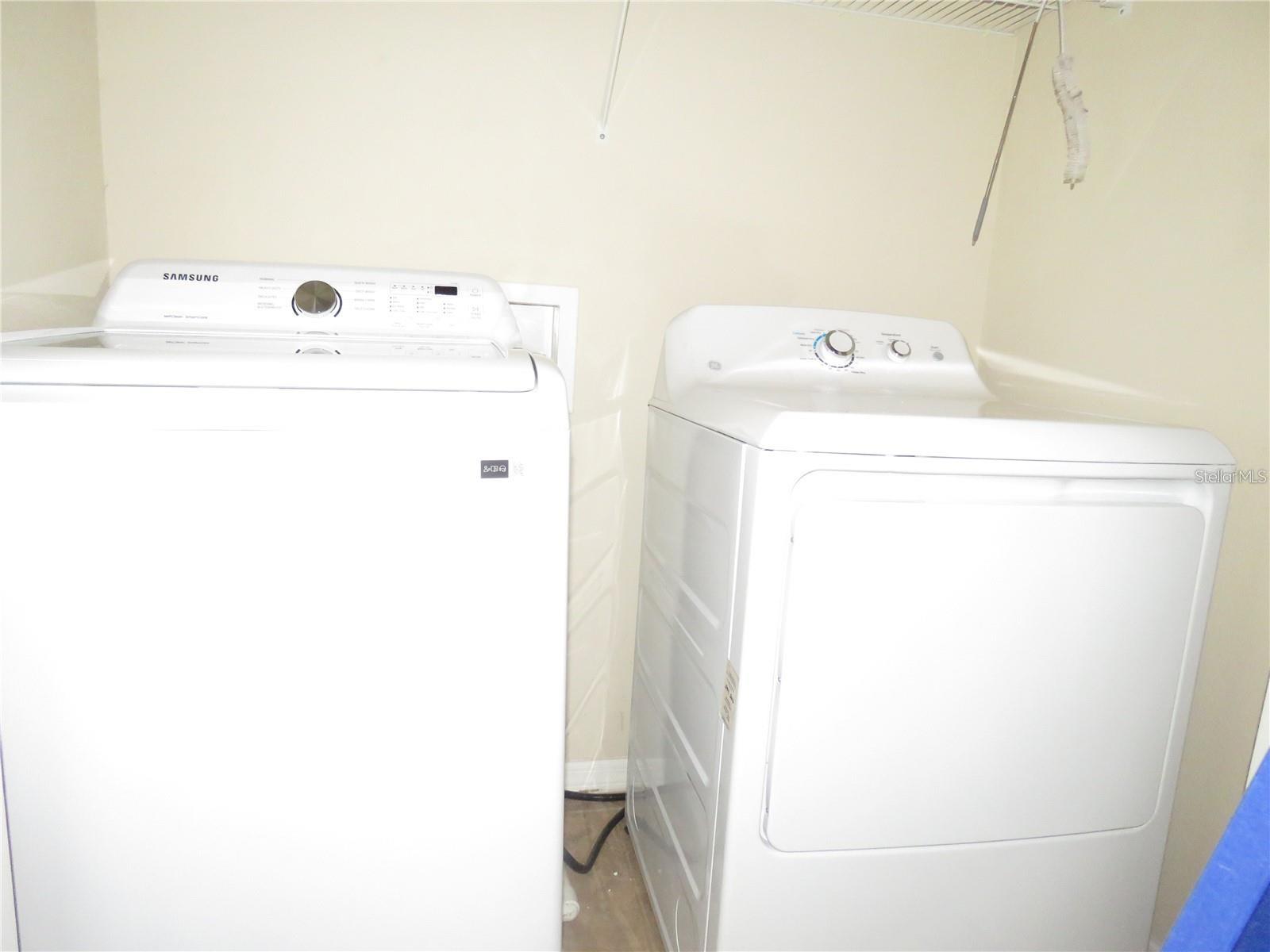 FISHHAWK RANCH TWNHMS PH - Residential Lease