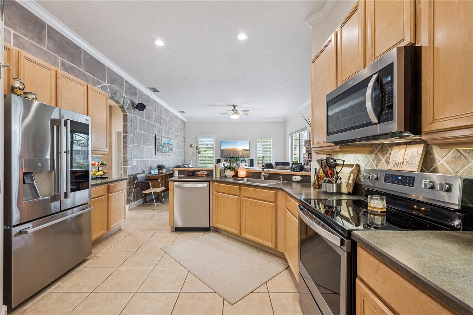 CITRUS OAKS - Residential