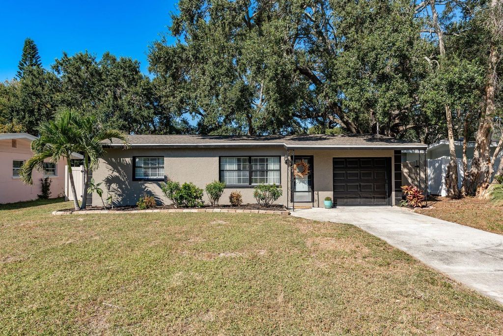 Photo of 664 Frederica Lane, Dunedin, FL 34698 (MLS # TB8441739)