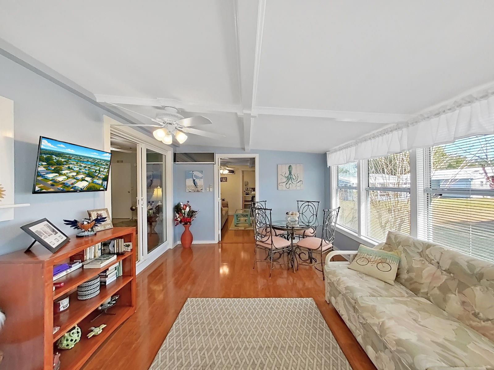 FOXWOOD LAKE ESTATES PH 01 - Residential