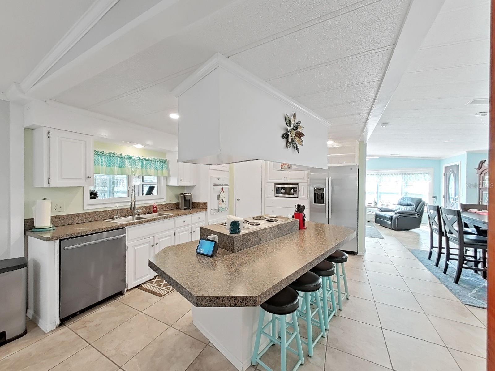 FOXWOOD LAKE ESTATES PH 01 - Residential