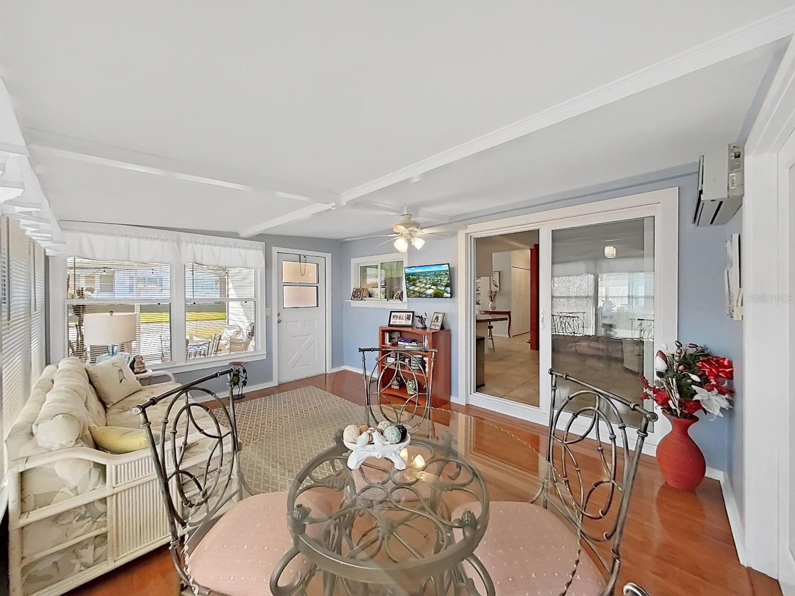 FOXWOOD LAKE ESTATES PH 01 - Residential