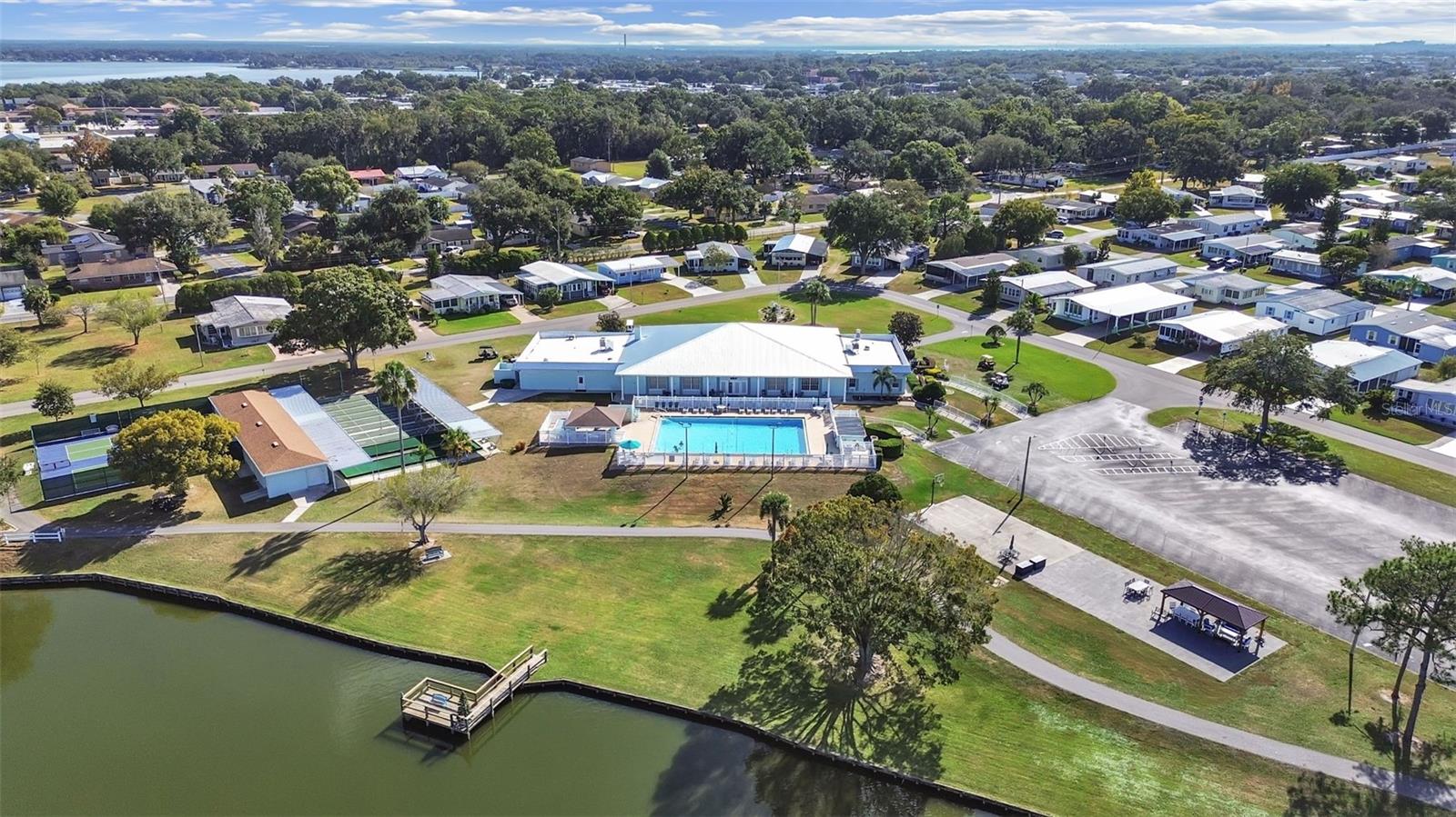 FOXWOOD LAKE ESTATES PH 01 - Residential