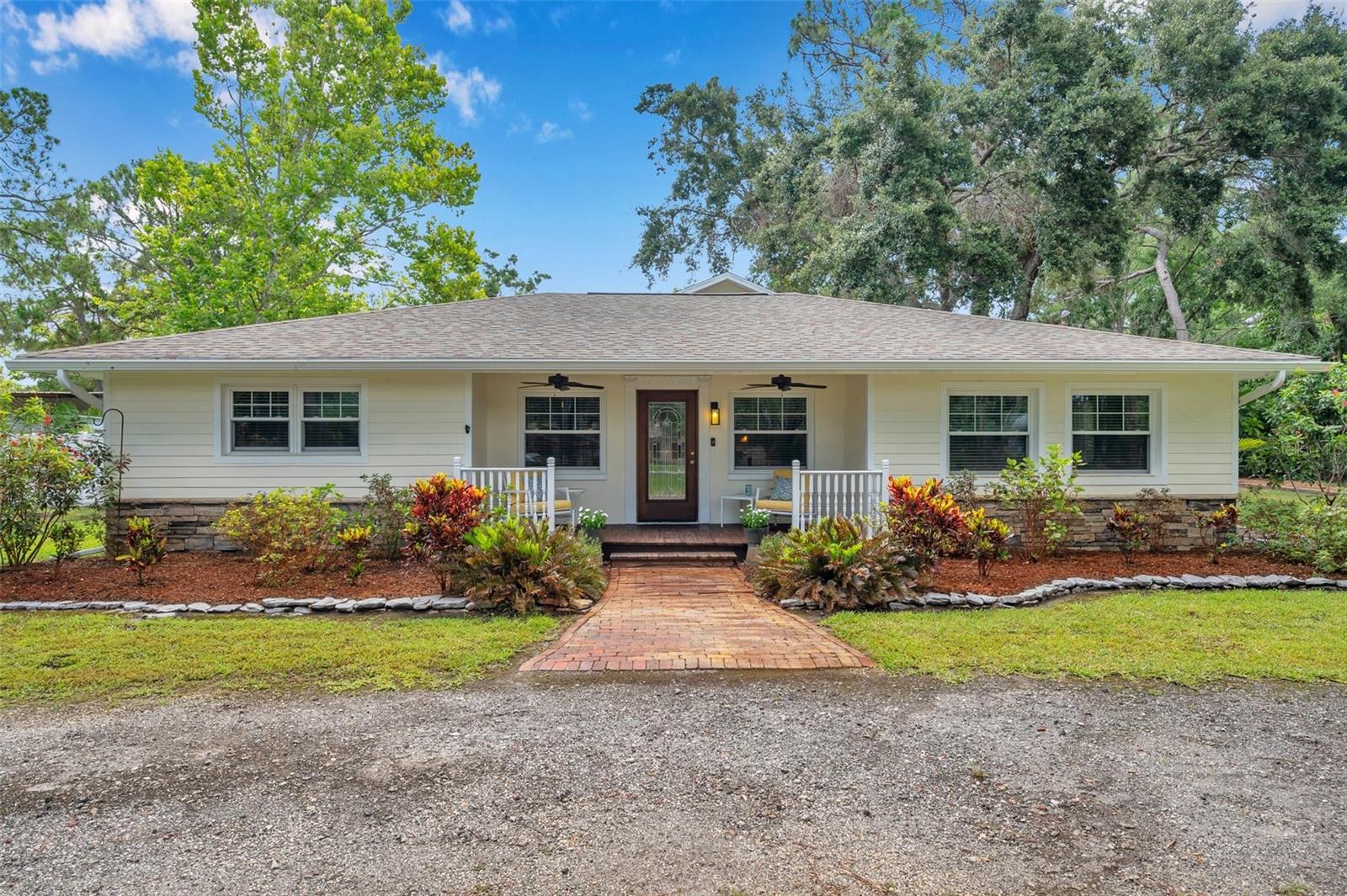 2140 BOW LANE