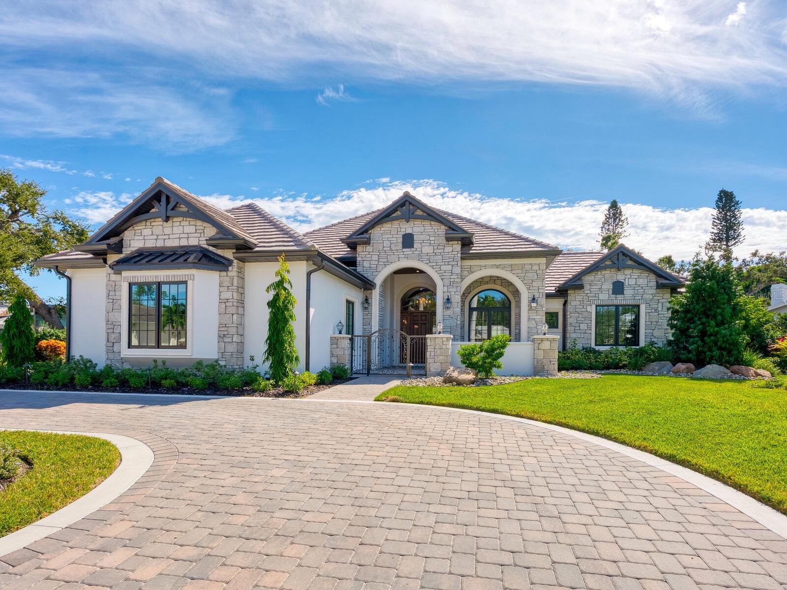 1575 EASTBROOK DRIVE