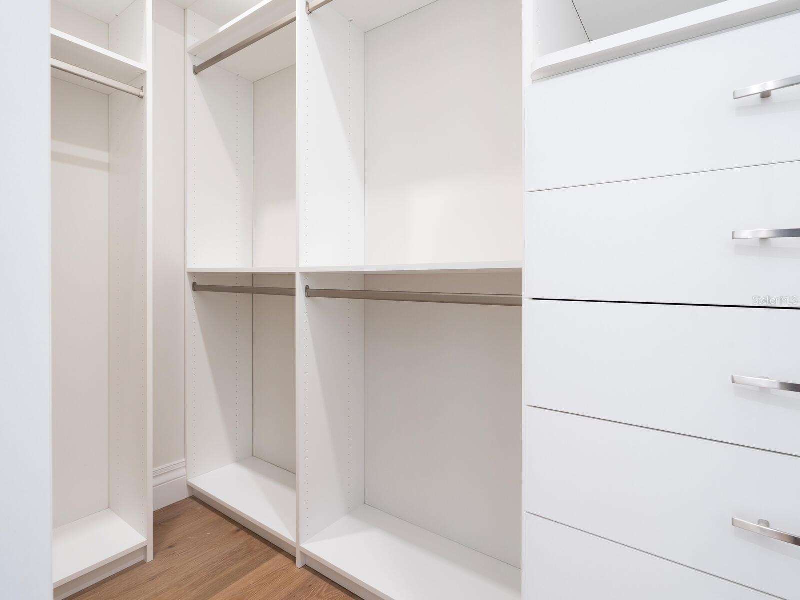 KENTWOOD ESTATES - Residential