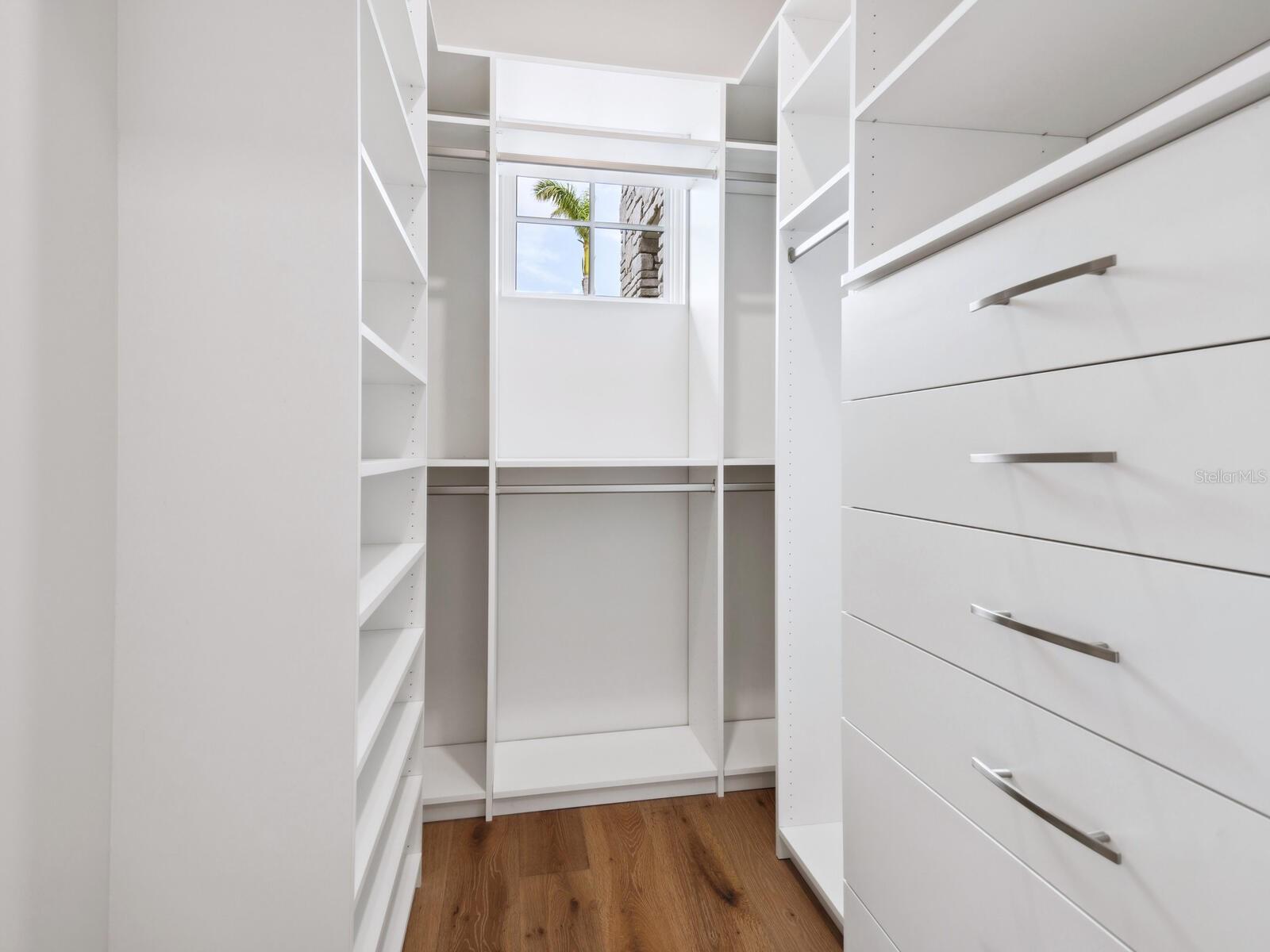 KENTWOOD ESTATES - Residential