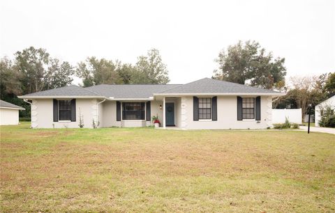 A home in DEBARY