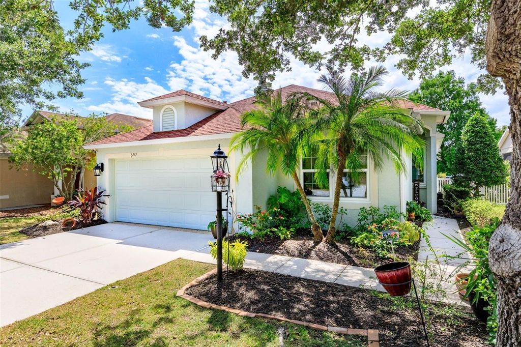 Photo of 6242 Blue Runner Court, Lakewood Ranch, FL 34202 (MLS # A4693036)