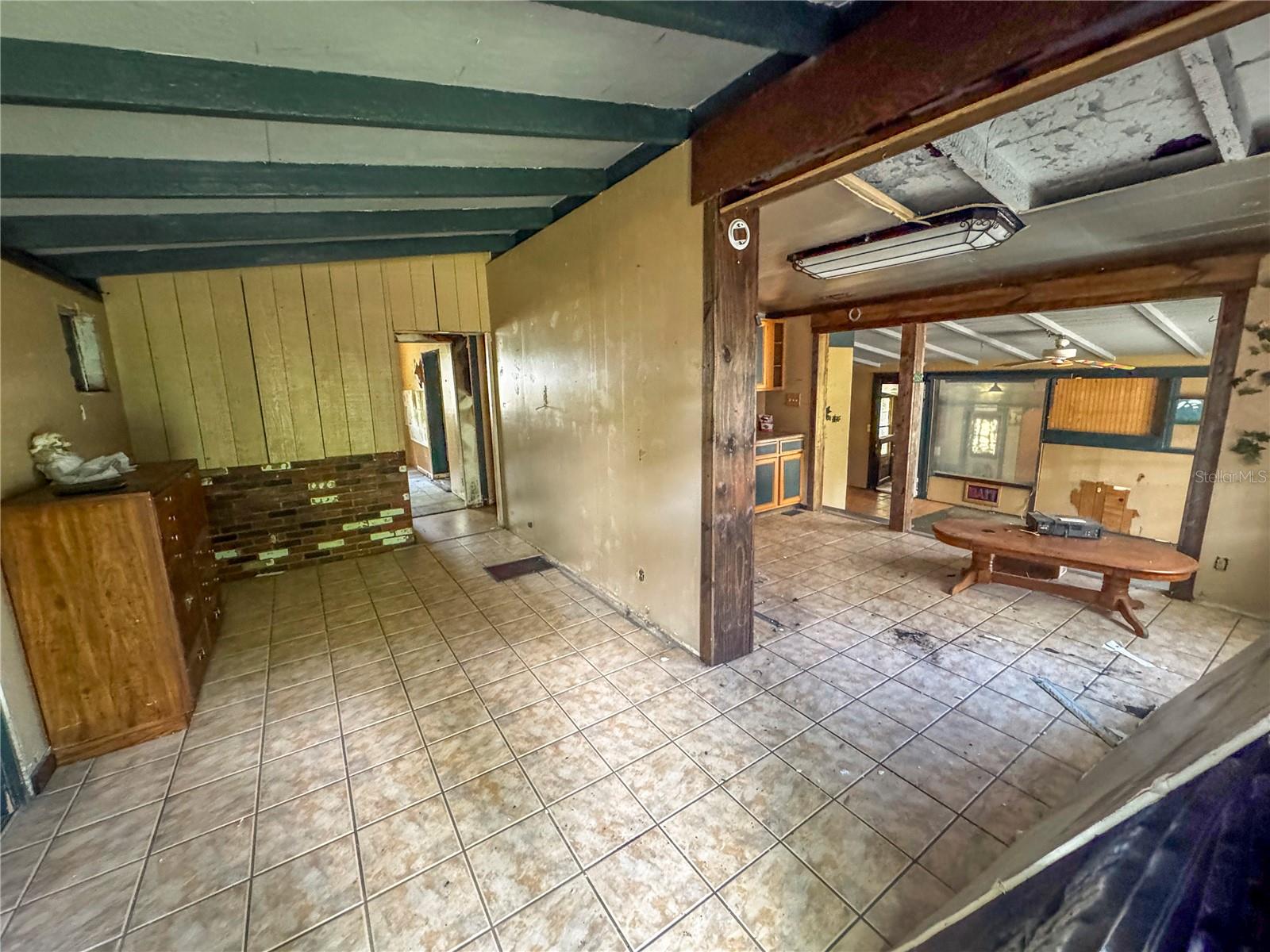 GLENAYRE SUB - Residential