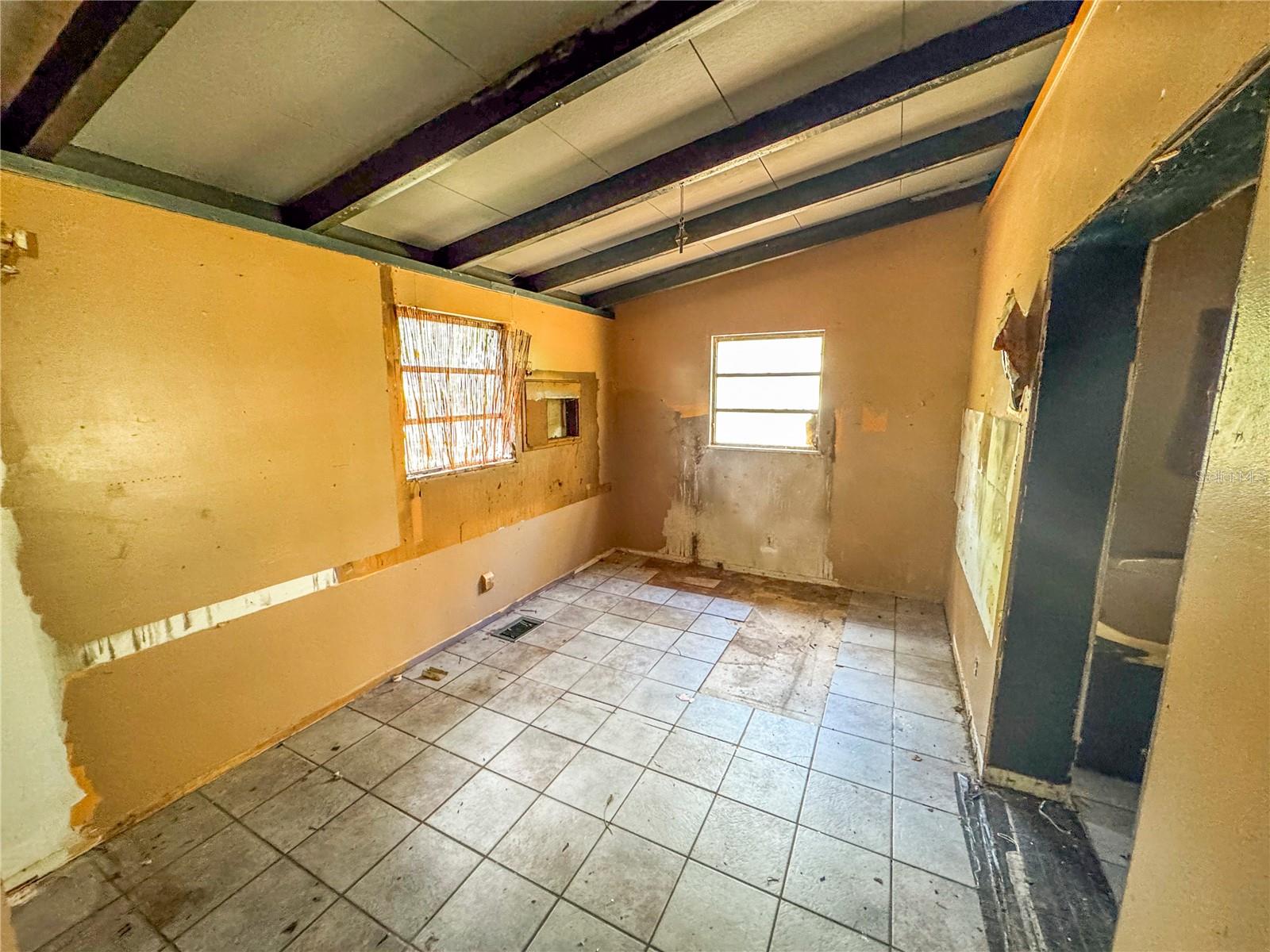 GLENAYRE SUB - Residential