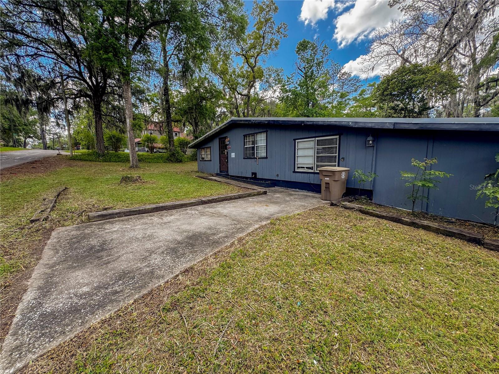 GLENAYRE SUB - Residential