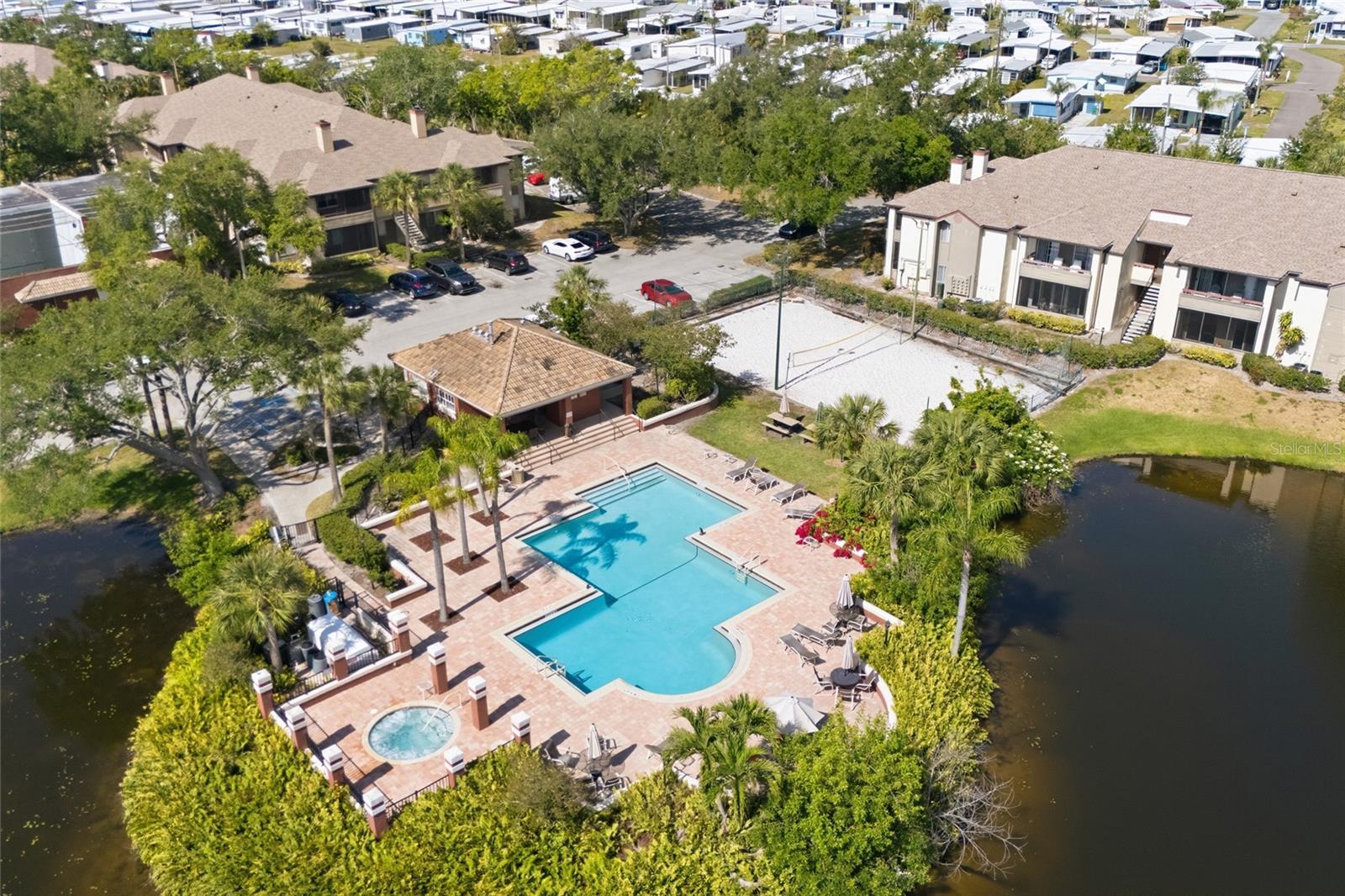 ITOPIA PRIVATE RESIDENCES CONDO - Residential