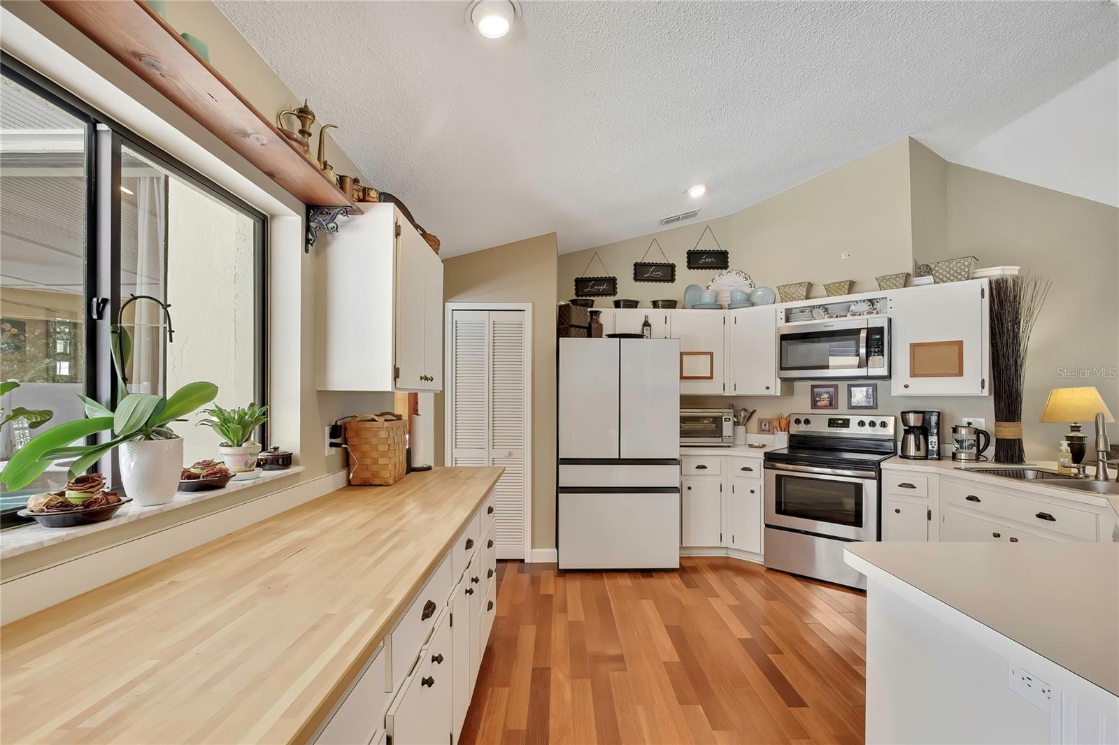 CROSS CREEK UNIT 1 - Residential