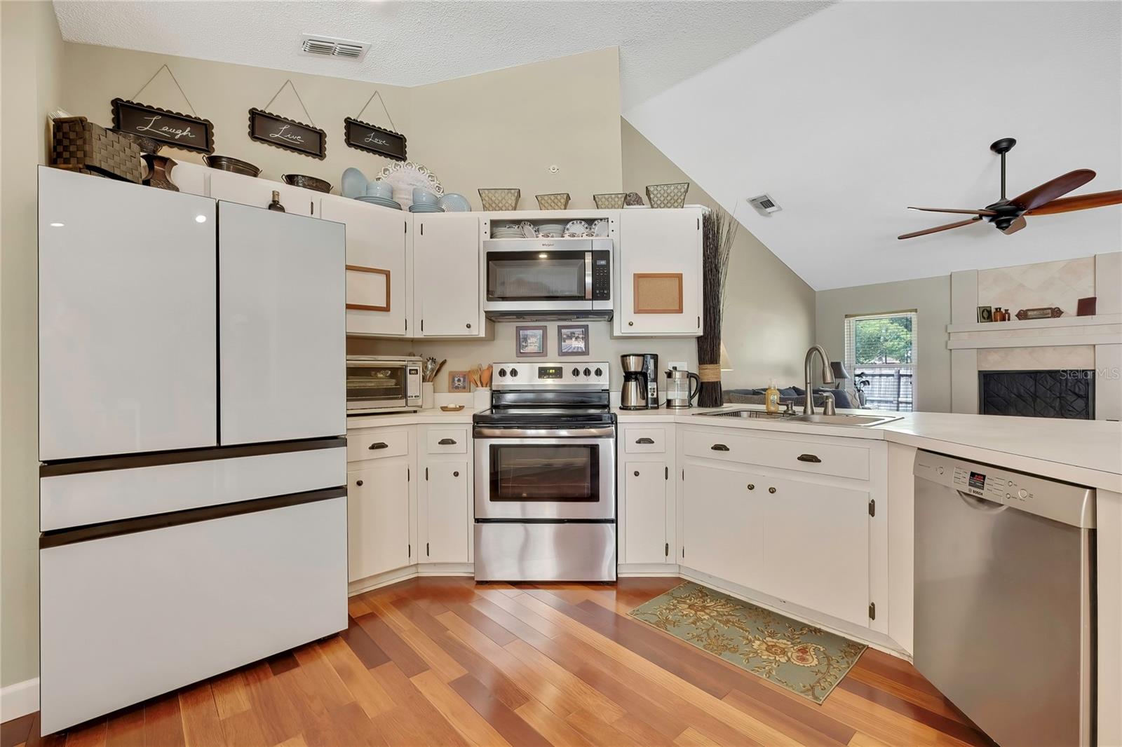 CROSS CREEK UNIT 1 - Residential