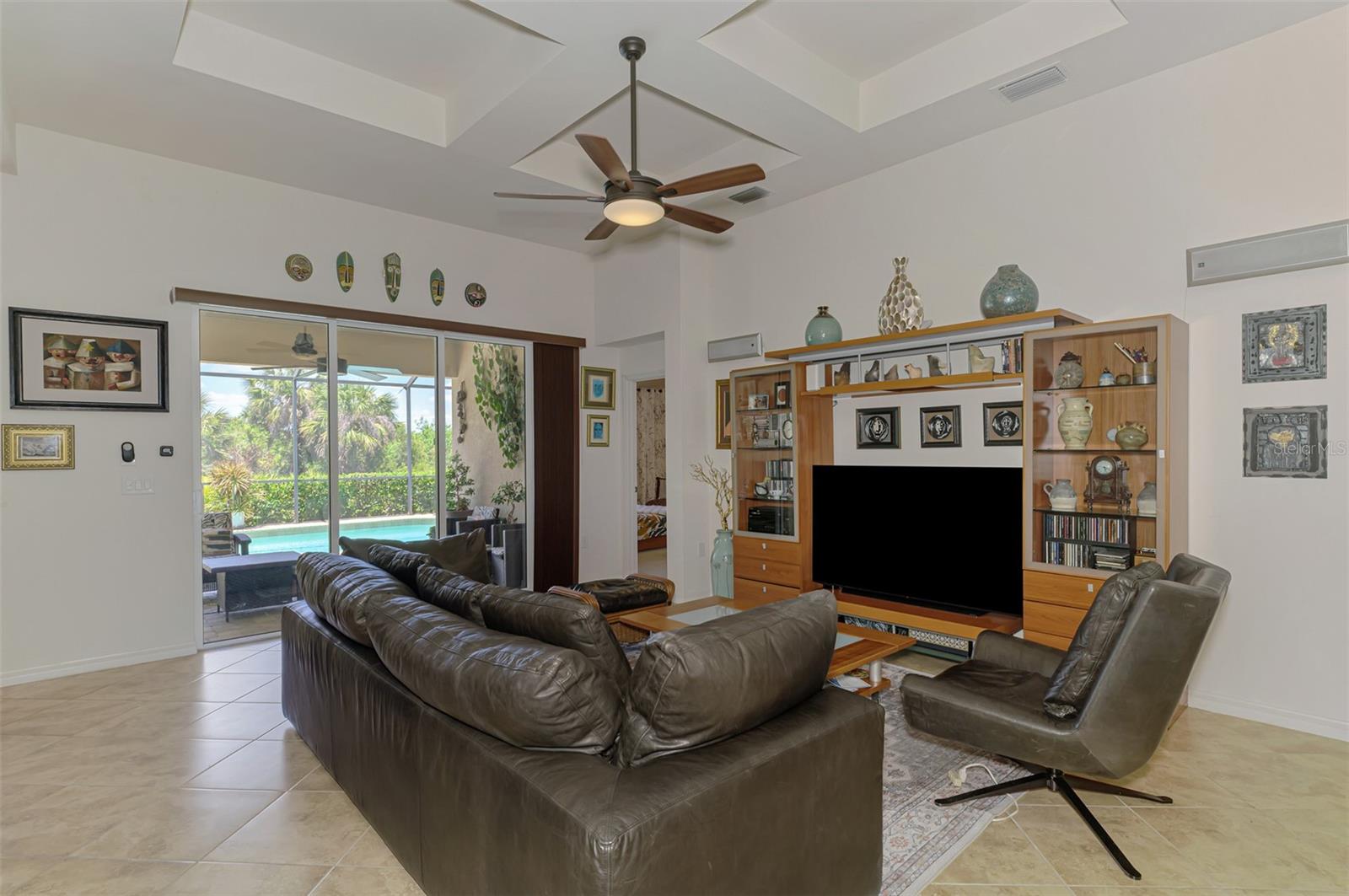 RIVERWOOD - Residential