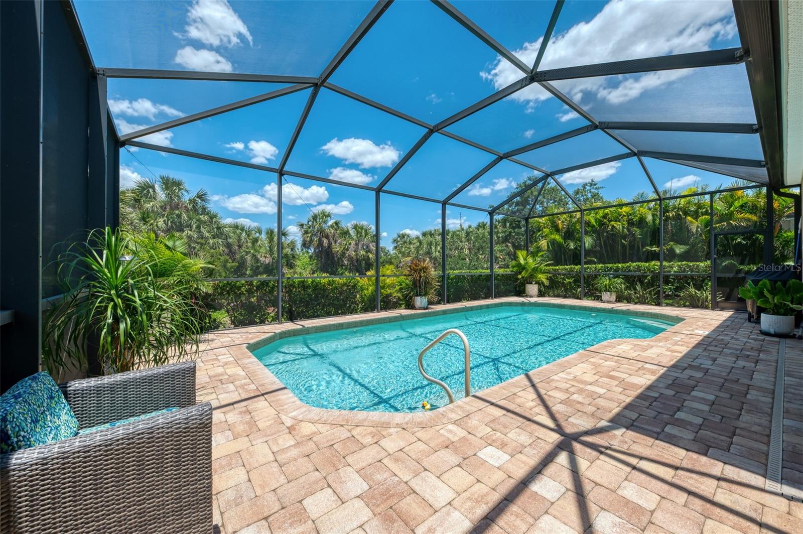 RIVERWOOD - Residential