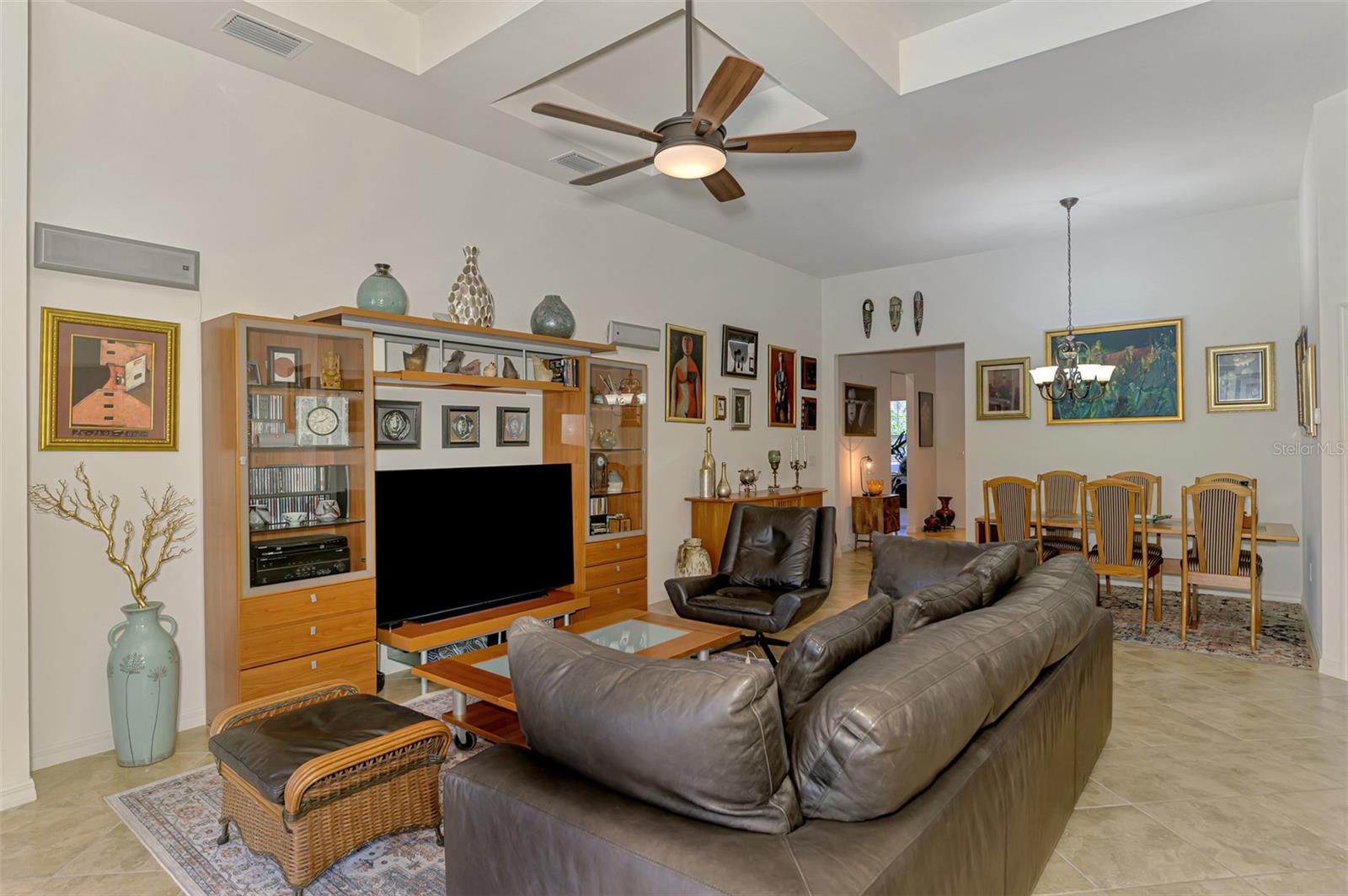 RIVERWOOD - Residential