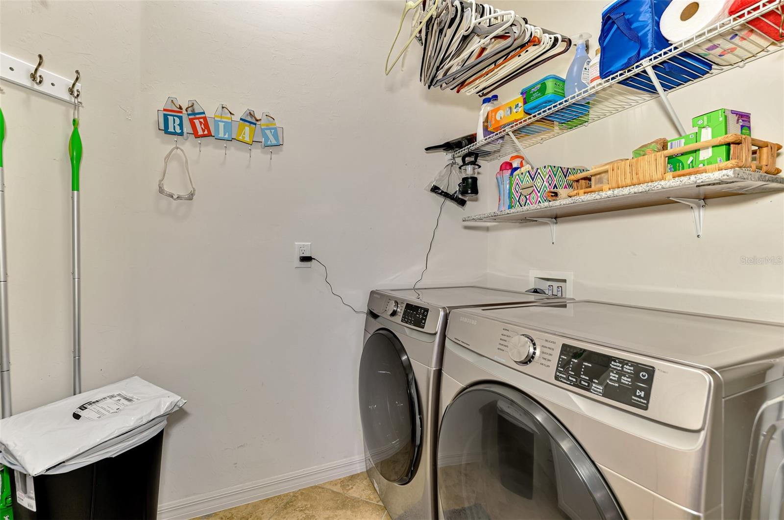 RIVERWOOD - Residential