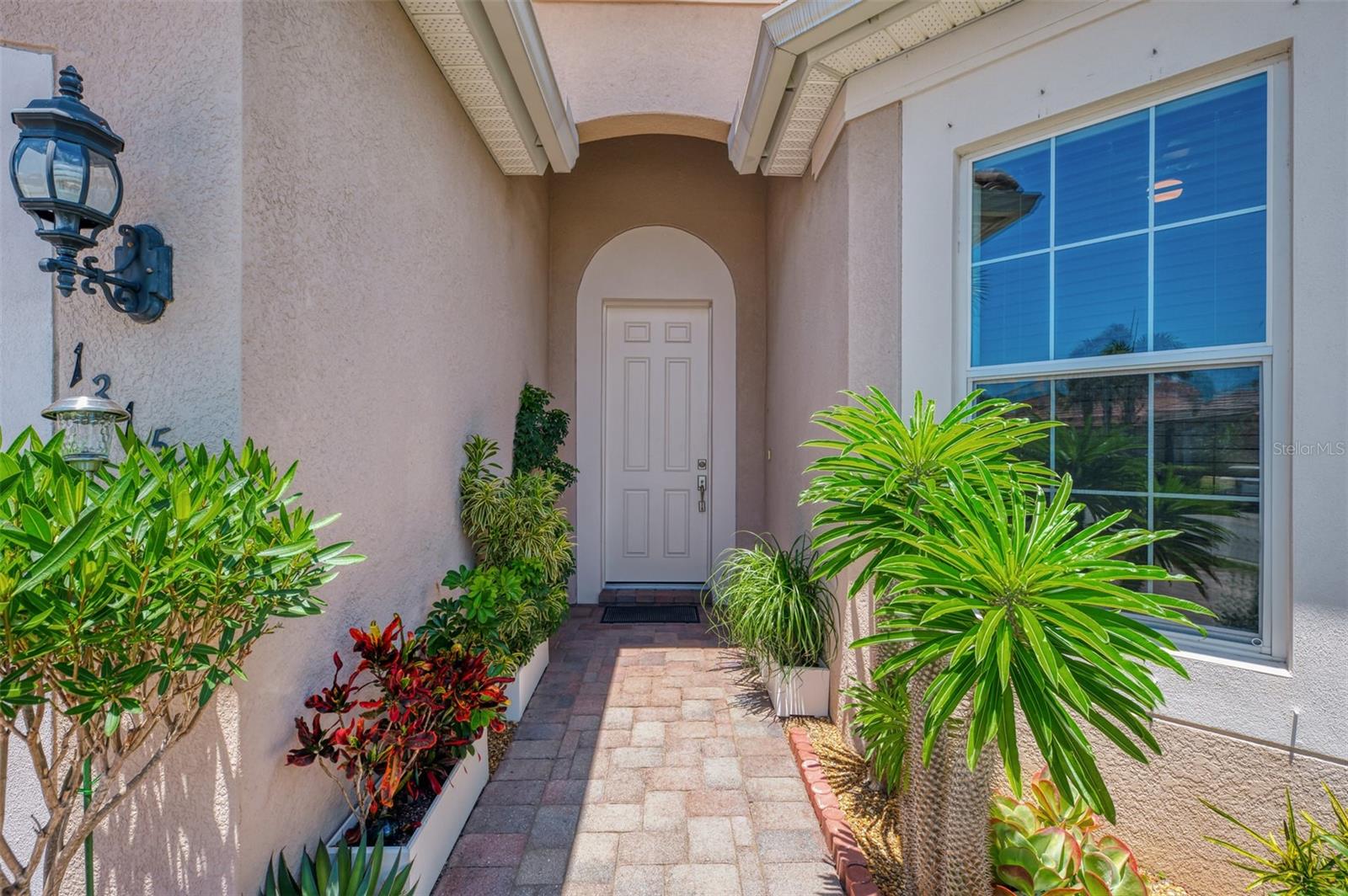 RIVERWOOD - Residential