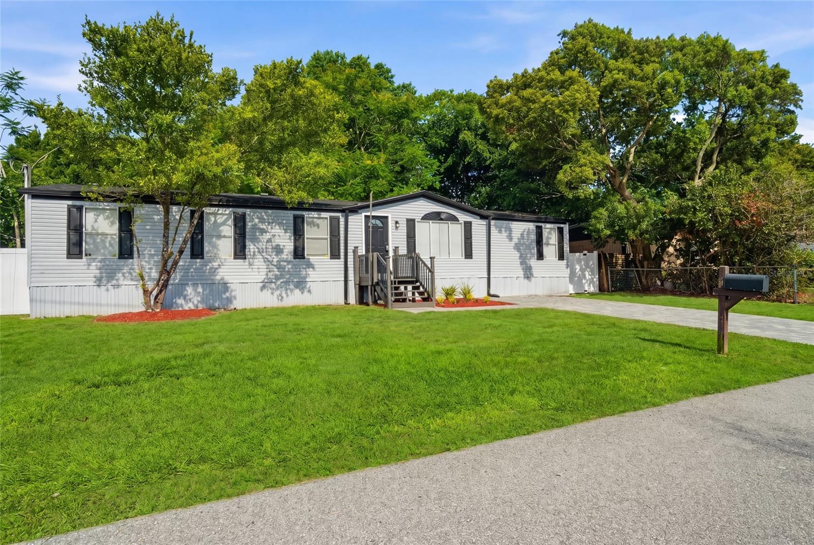 CHARLIN PARK FIRST ADD - Residential