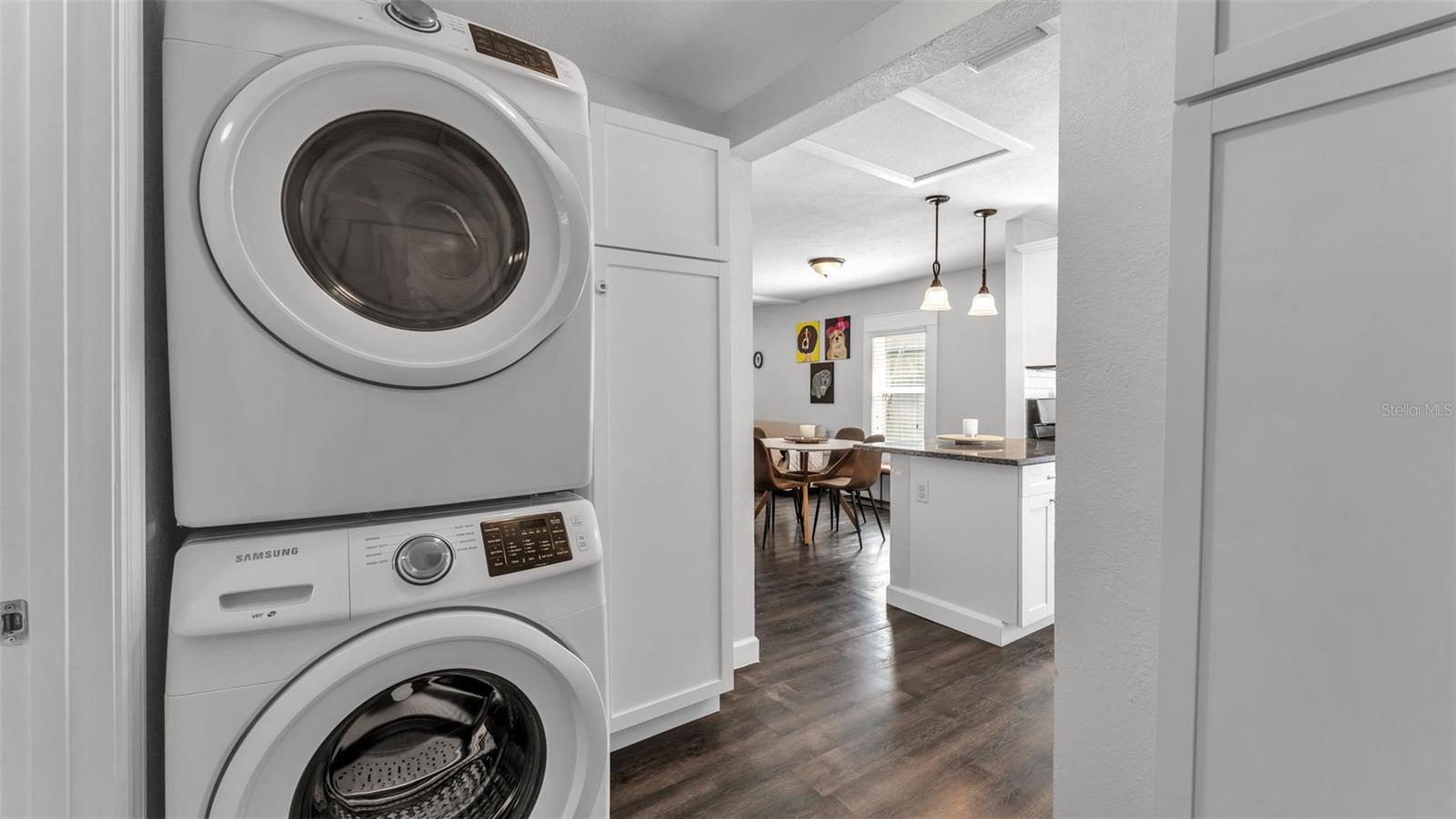 CAROLINA COURT - Residential