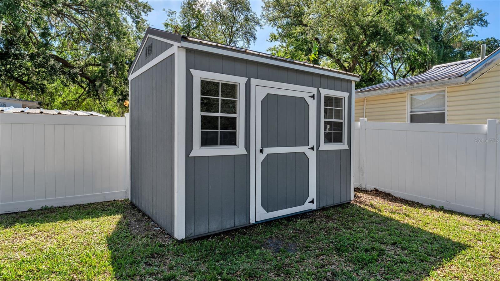 CAROLINA COURT - Residential