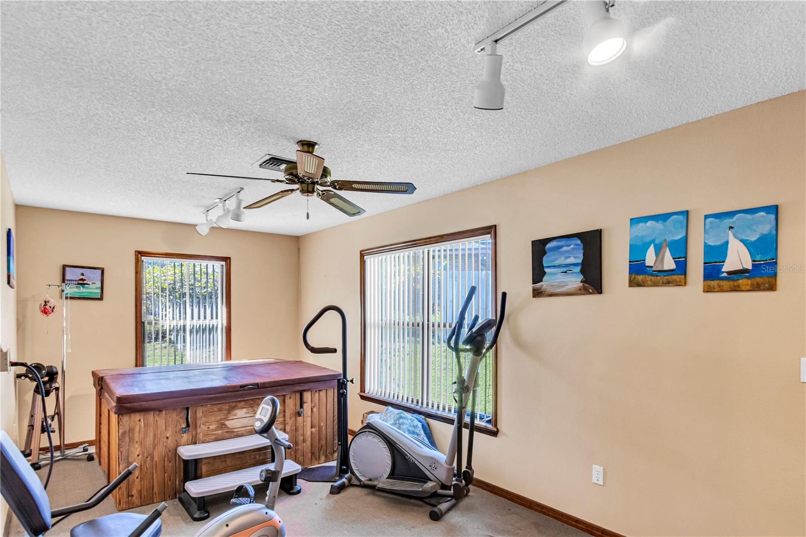 DELTONA LAKES UNIT 15 - Residential