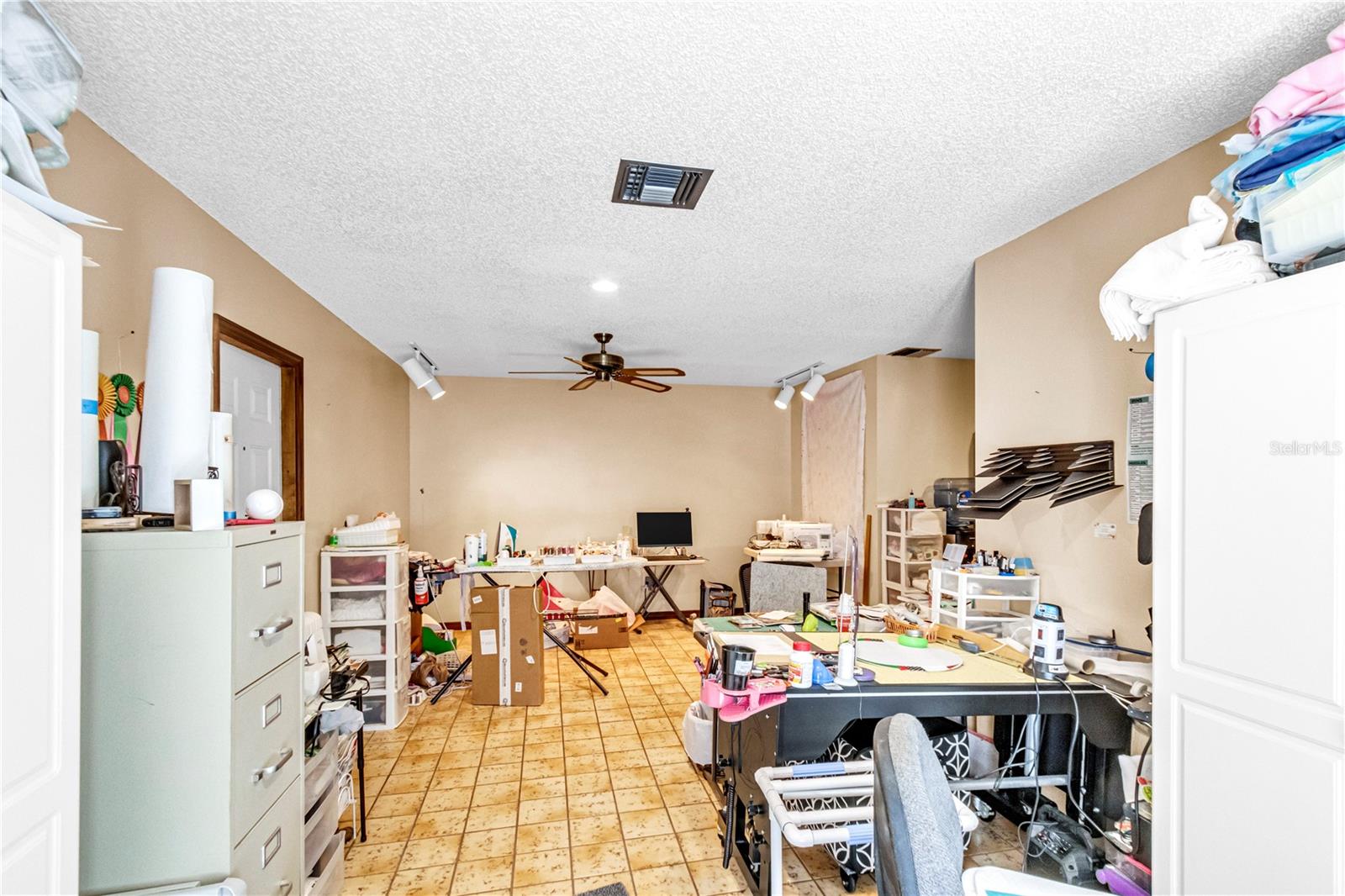 DELTONA LAKES UNIT 15 - Residential