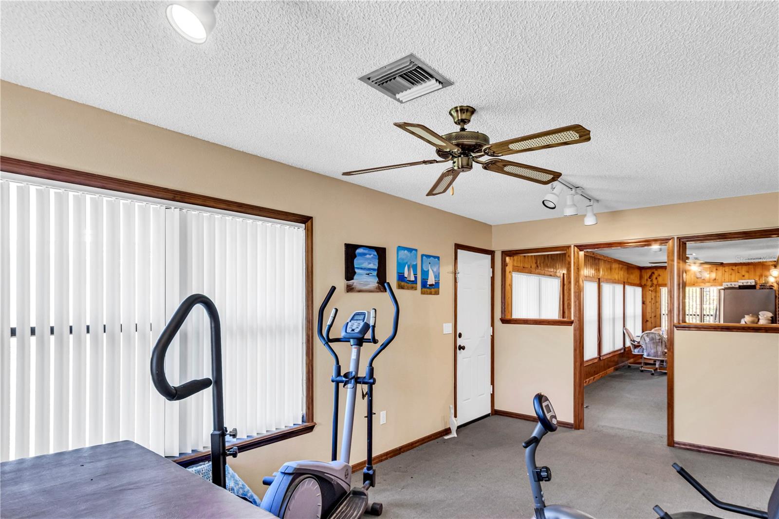 DELTONA LAKES UNIT 15 - Residential
