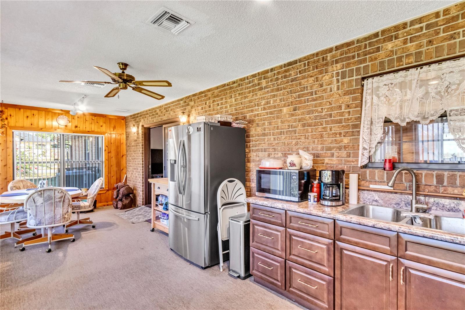 DELTONA LAKES UNIT 15 - Residential