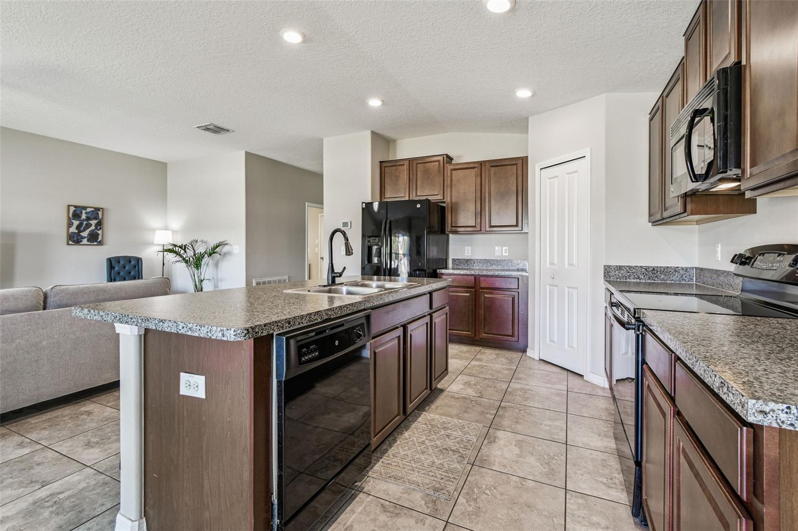 HIGHLAND ESTATES PH 2A - Residential