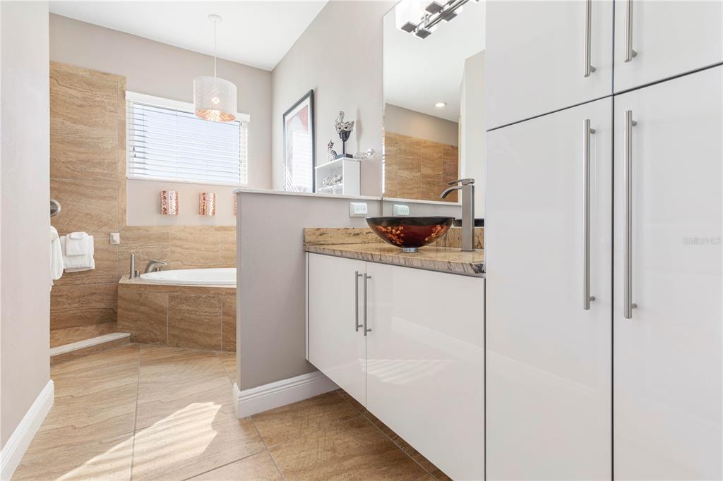 BEVERLY SHORES EAST - Residential