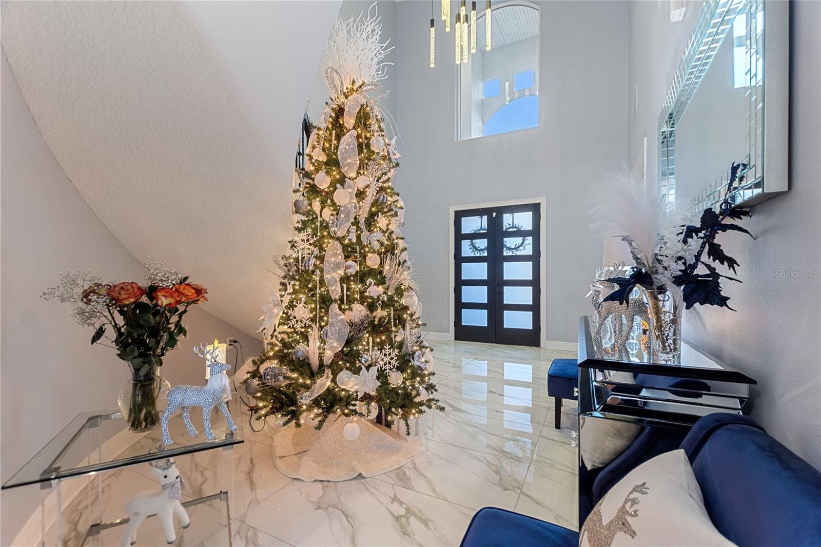 LUCKY WORLD ESTATES - Residential