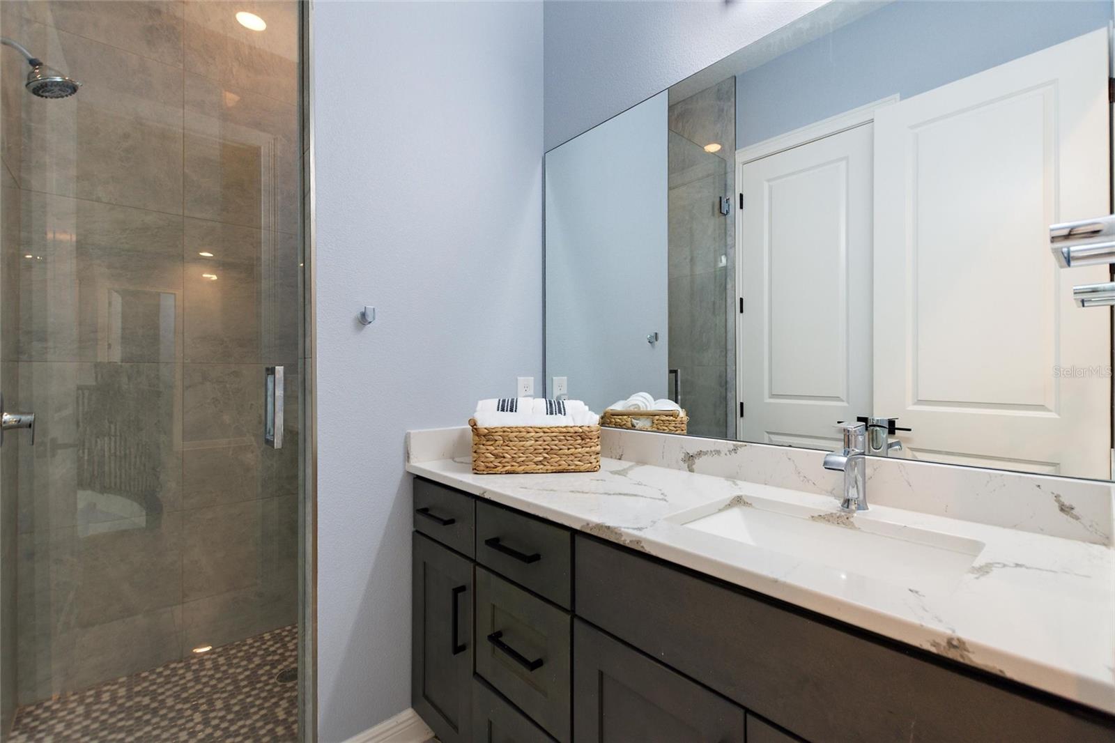 LUCKY WORLD ESTATES - Residential