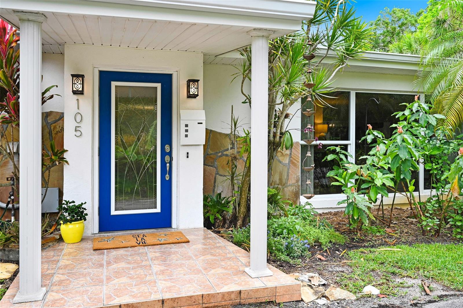 105 DEVONSHIRE DRIVE