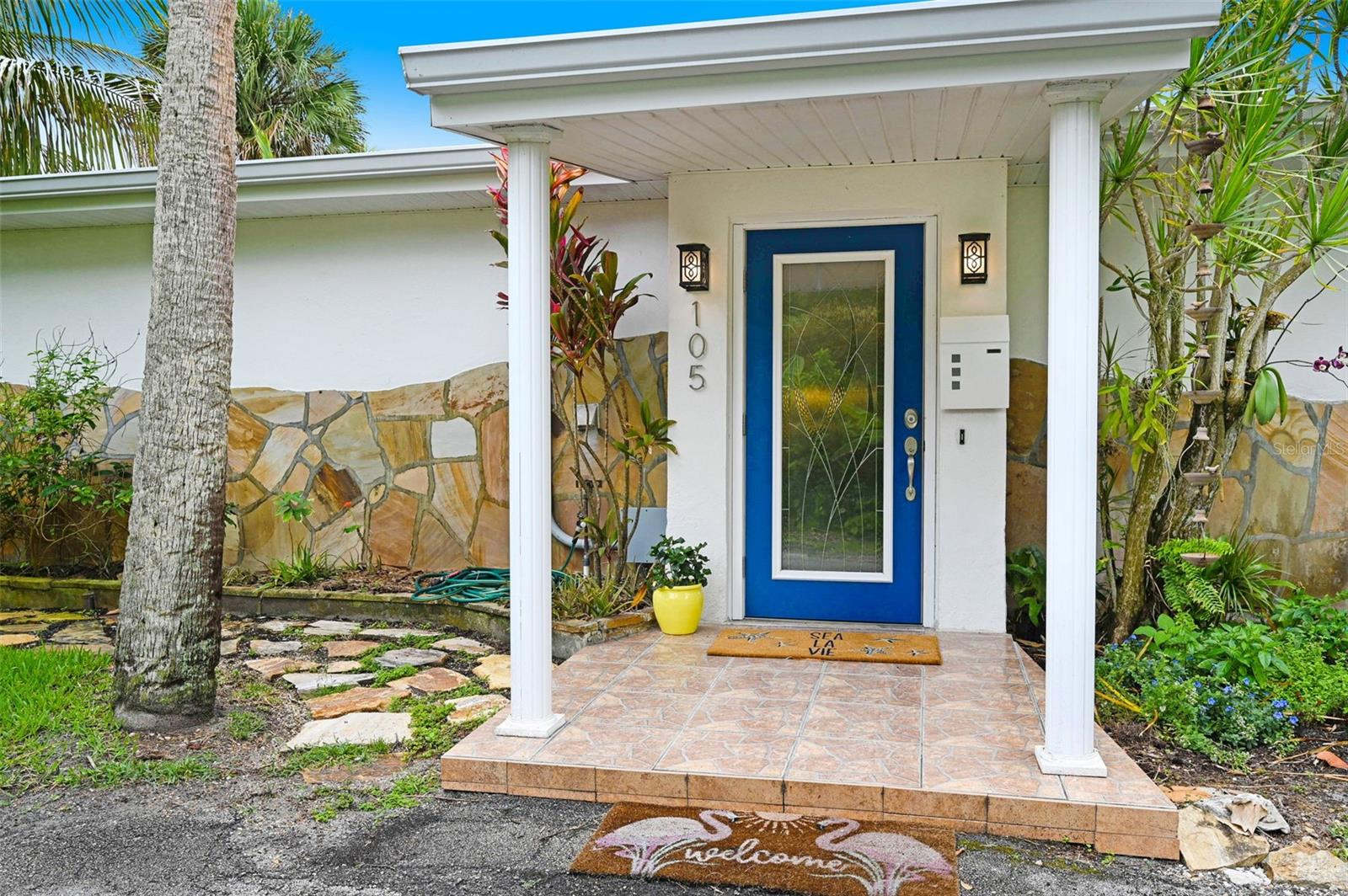 105 DEVONSHIRE DRIVE