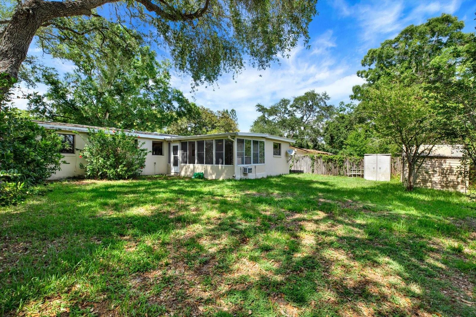 BEVERLY TERRACE - Residential