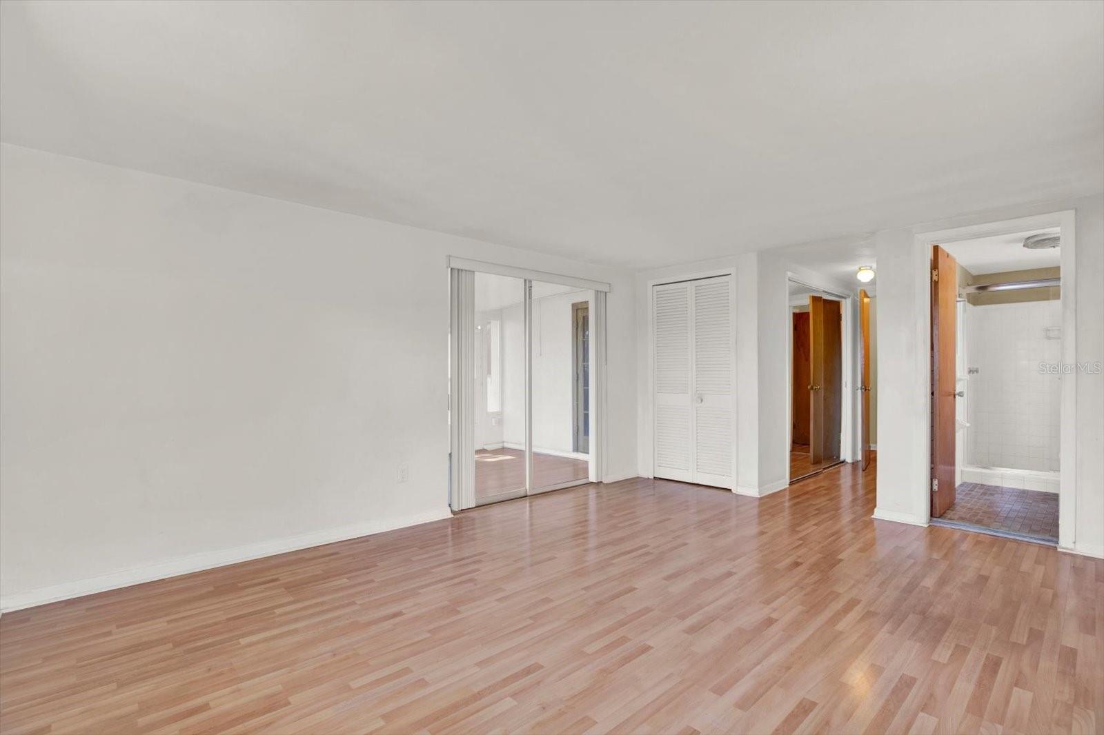 BEVERLY TERRACE - Residential