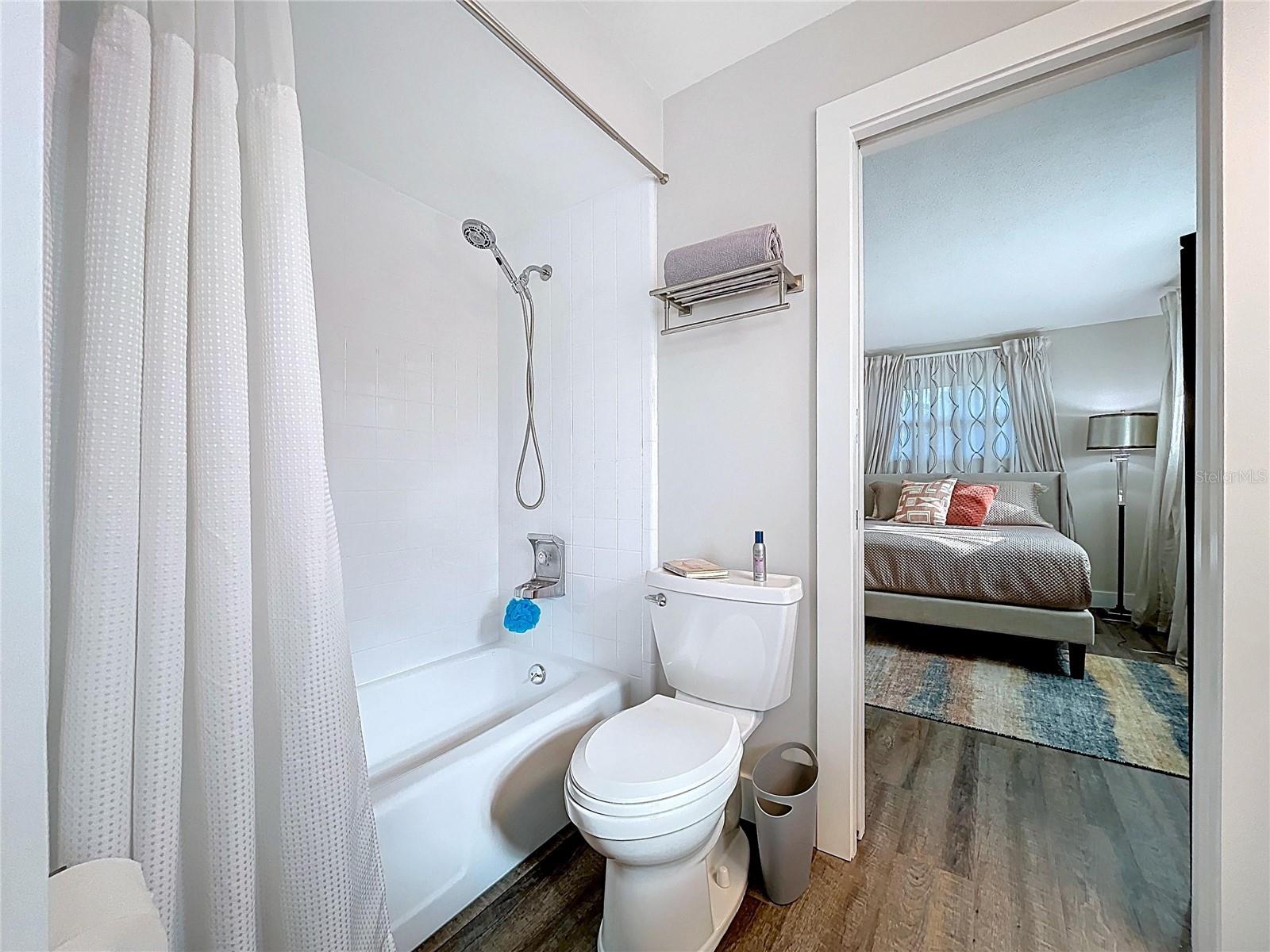 HILLCREST MANOR - Residential