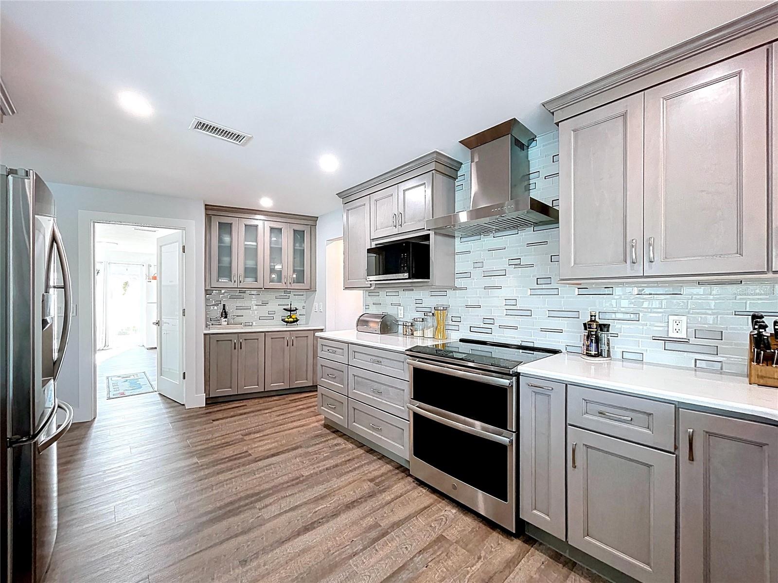 13879 KIMBERLY DRIVE