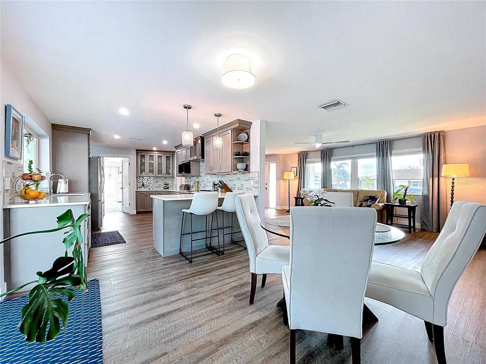 HILLCREST MANOR - Residential