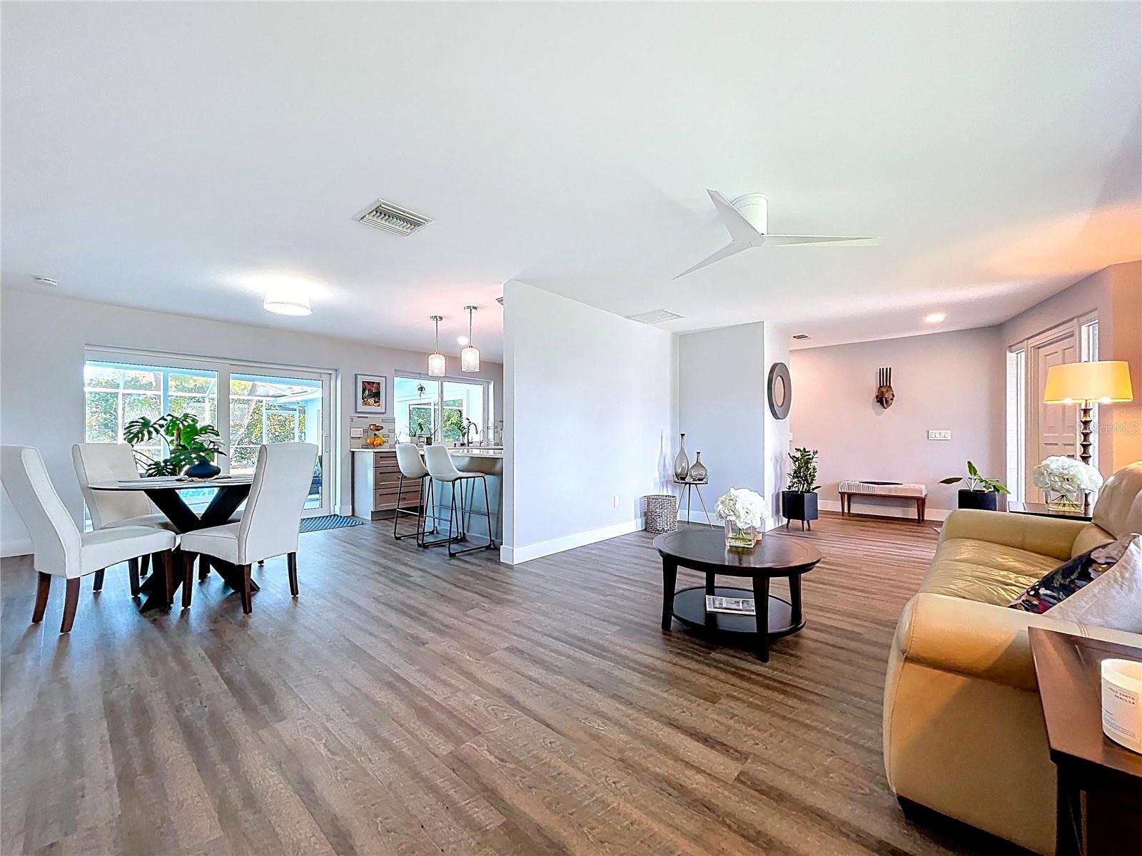 HILLCREST MANOR - Residential