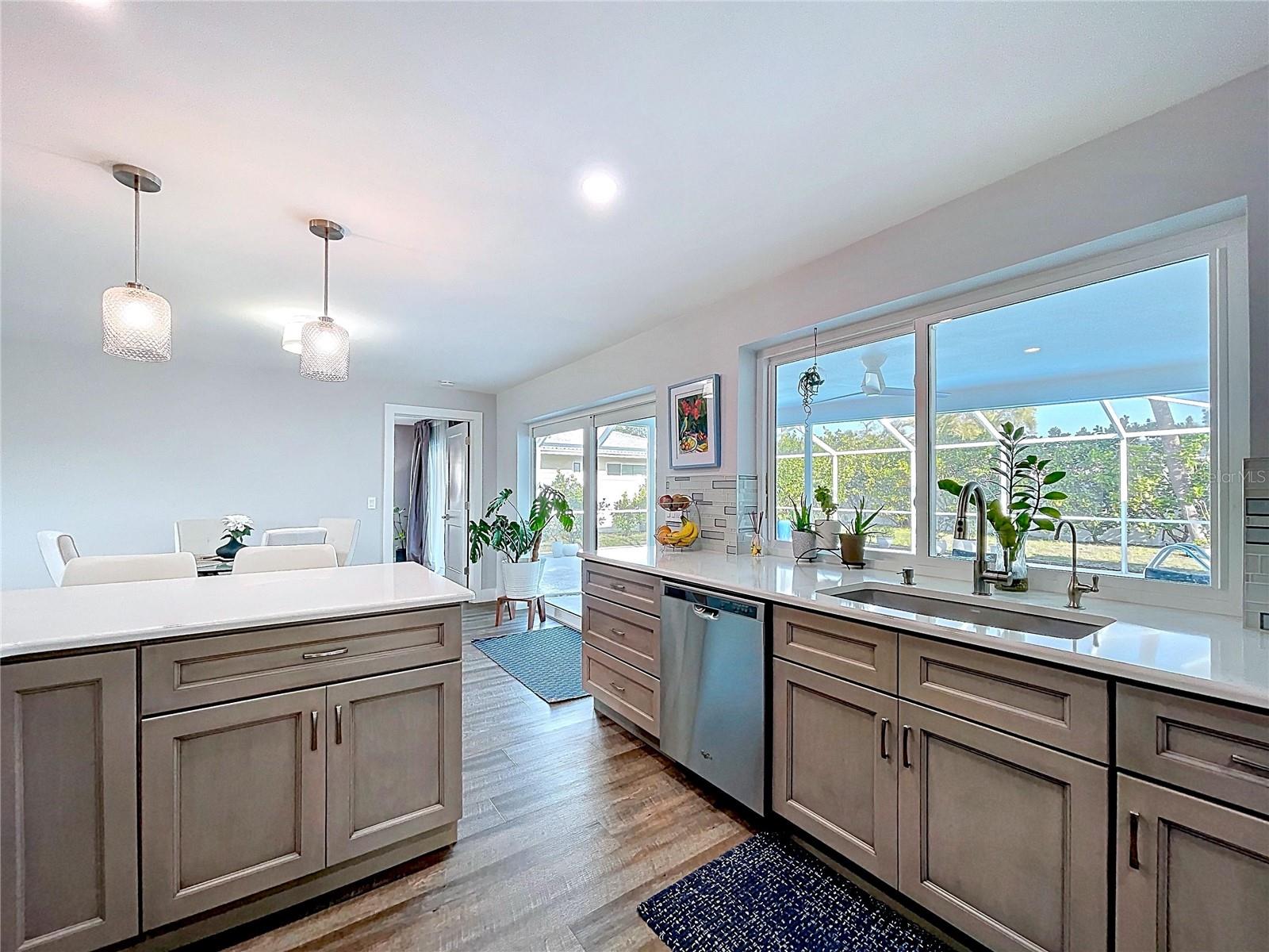 HILLCREST MANOR - Residential