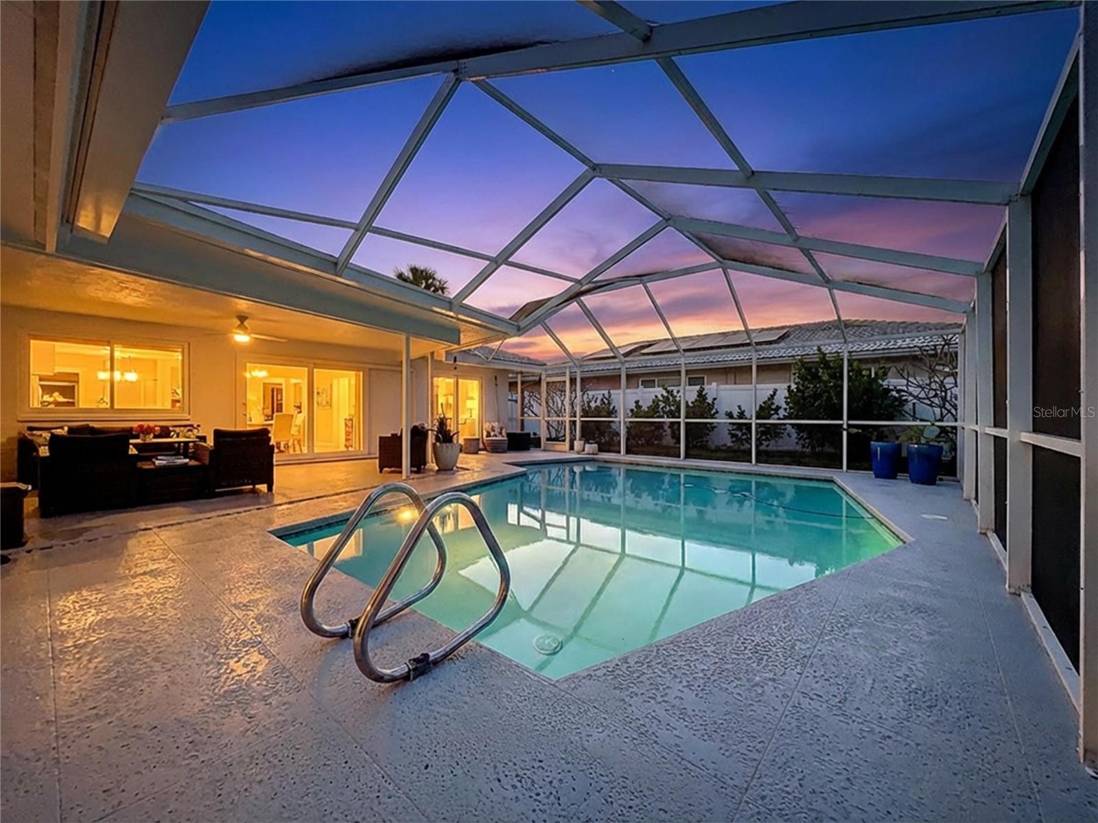 HILLCREST MANOR - Residential