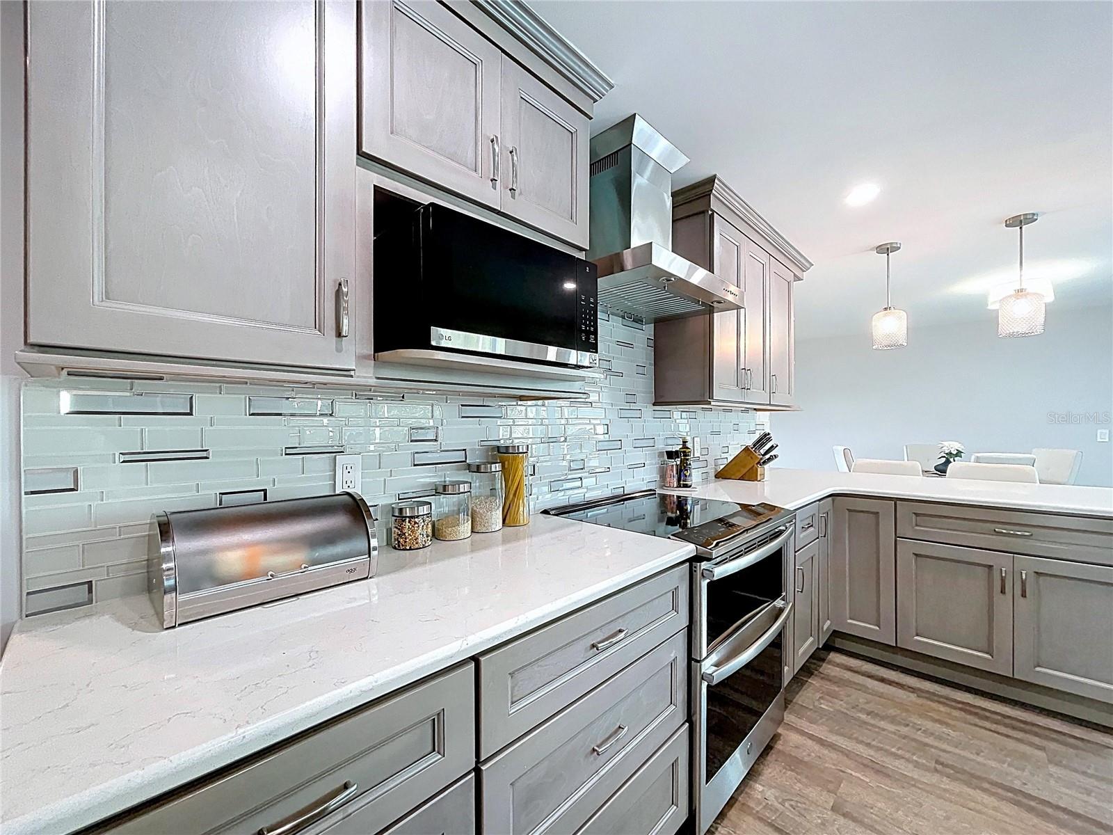 HILLCREST MANOR - Residential