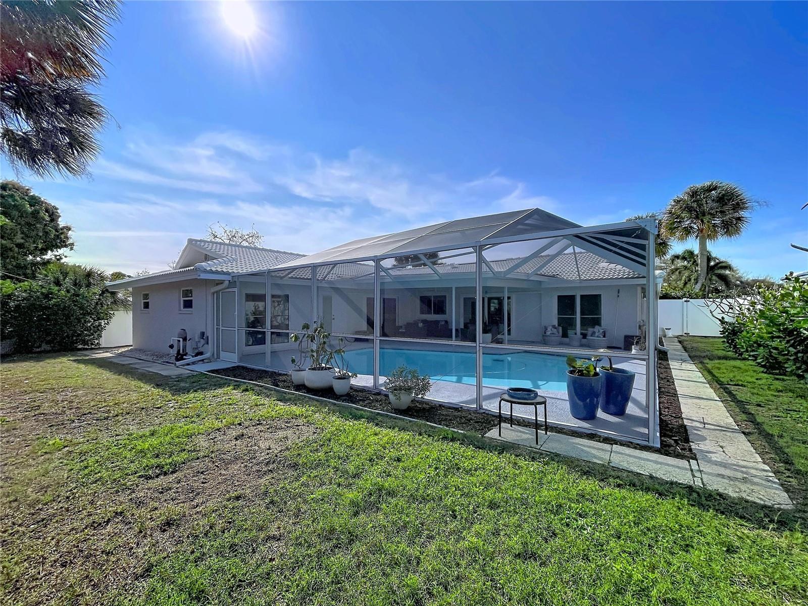 HILLCREST MANOR - Residential