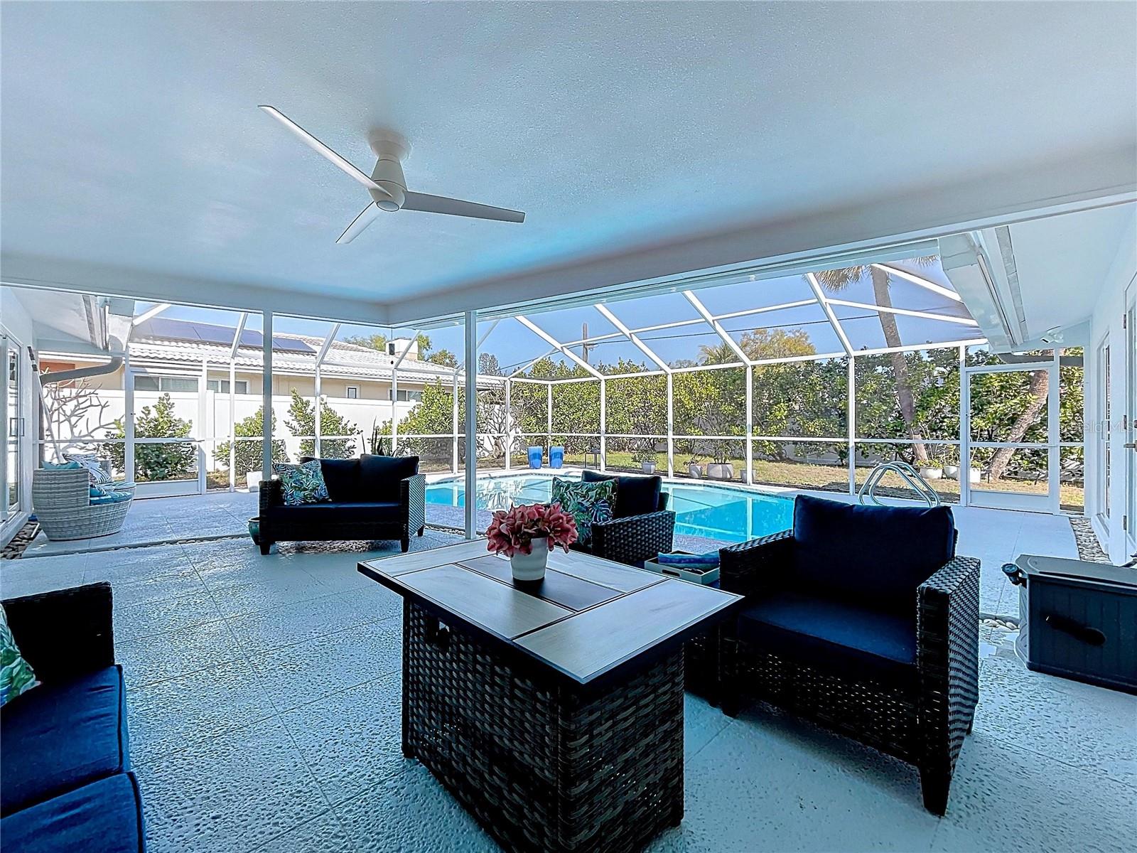 HILLCREST MANOR - Residential