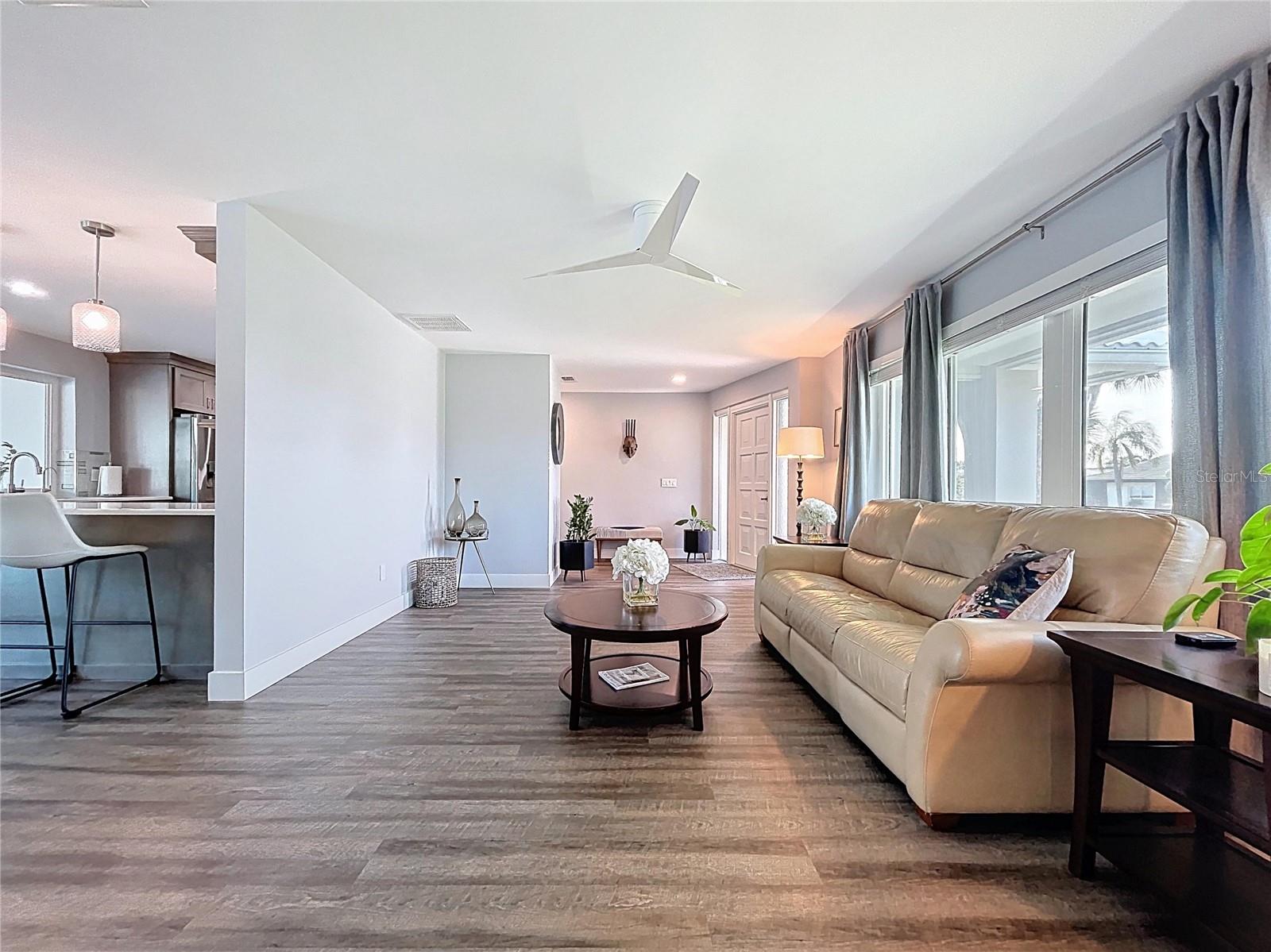 HILLCREST MANOR - Residential